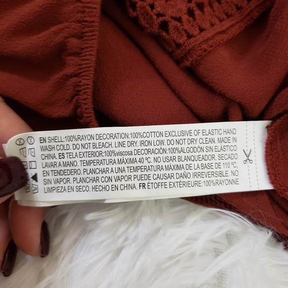 (GIFTED) Forever 21 Crop Top with Lace Trim - Picture 4 of 5